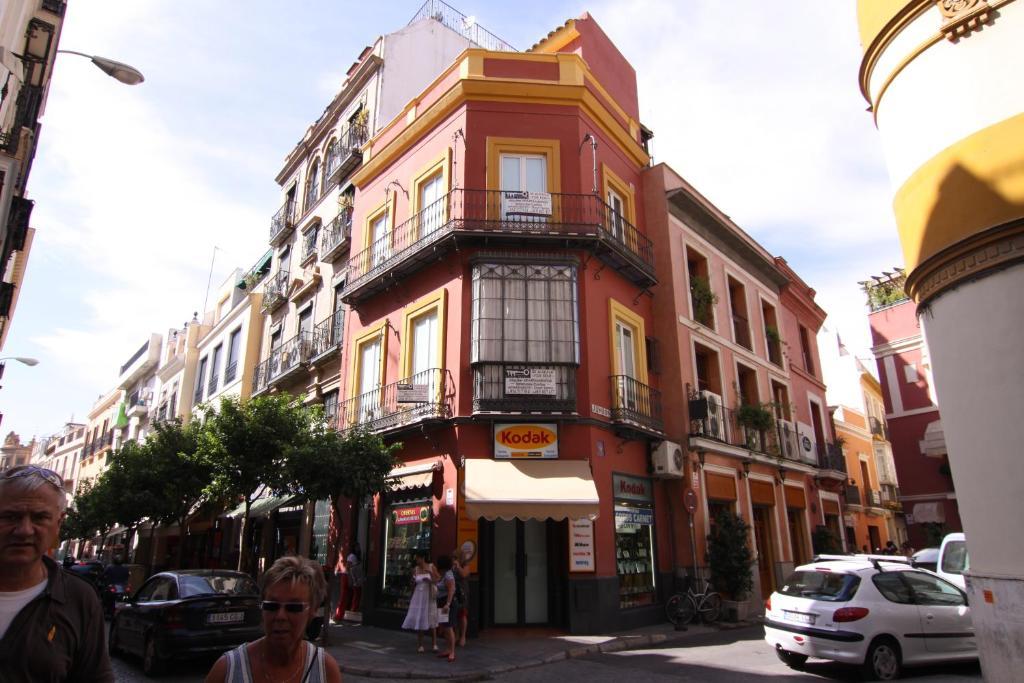 Living Sevilla Apartments Catedral Zimmer foto